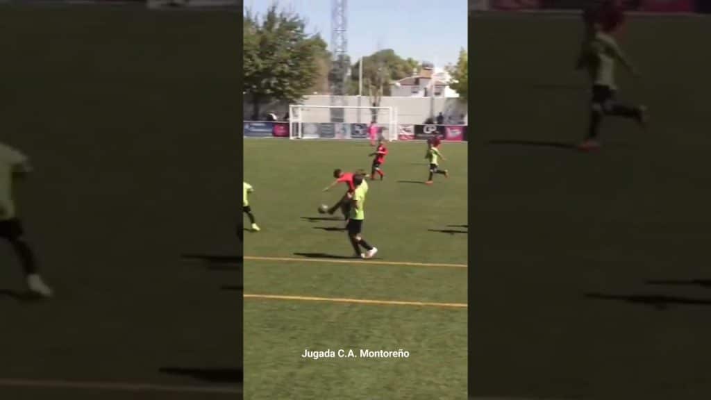 Jugada @camontoreño - @adfbbujalance vs @camontoreño - Benjamines