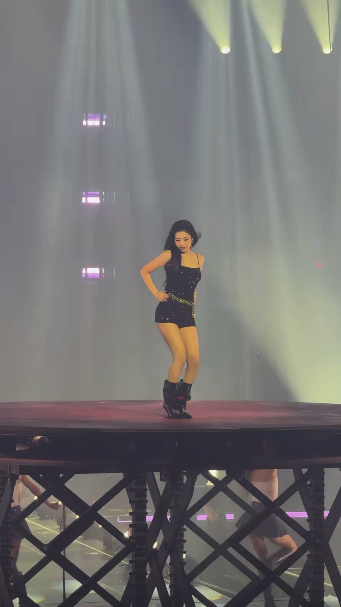 , Tiktok (Problem): 4kHD Ahyeon, nouvelle performance solo « Problem »